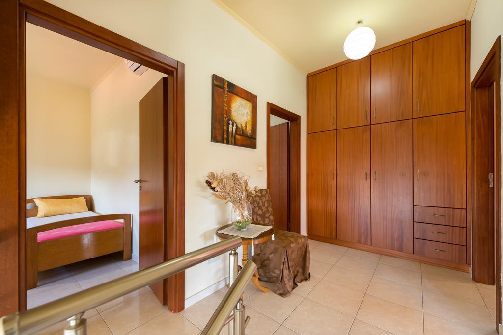 Natura House Vilă *